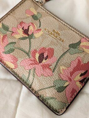 Coach Mini Skinny ID Card Case Key Coin Purse Lily Print Khaki Signature Canvas